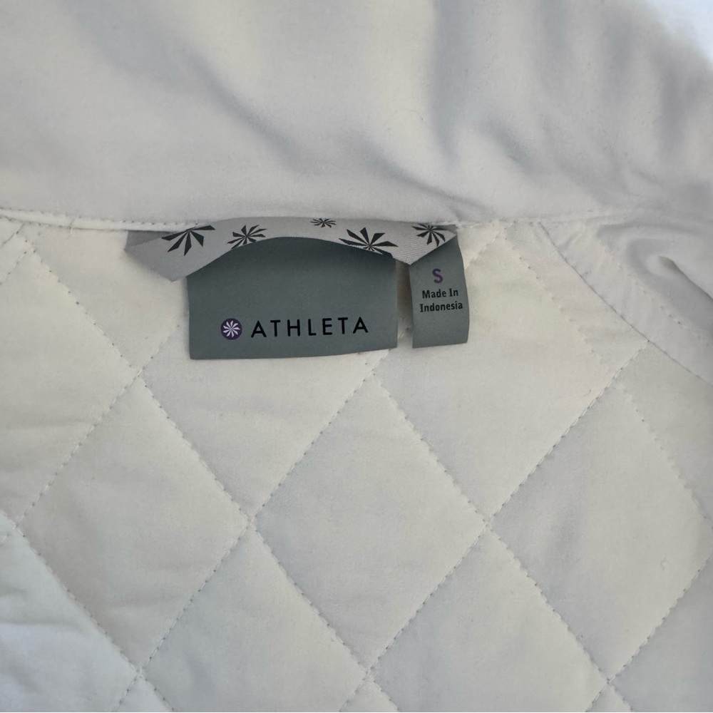 Athleta Women's Upside Quilted Vest White Gray Size Small Zip Pockets Puffer EUC - Picture 5 of 6